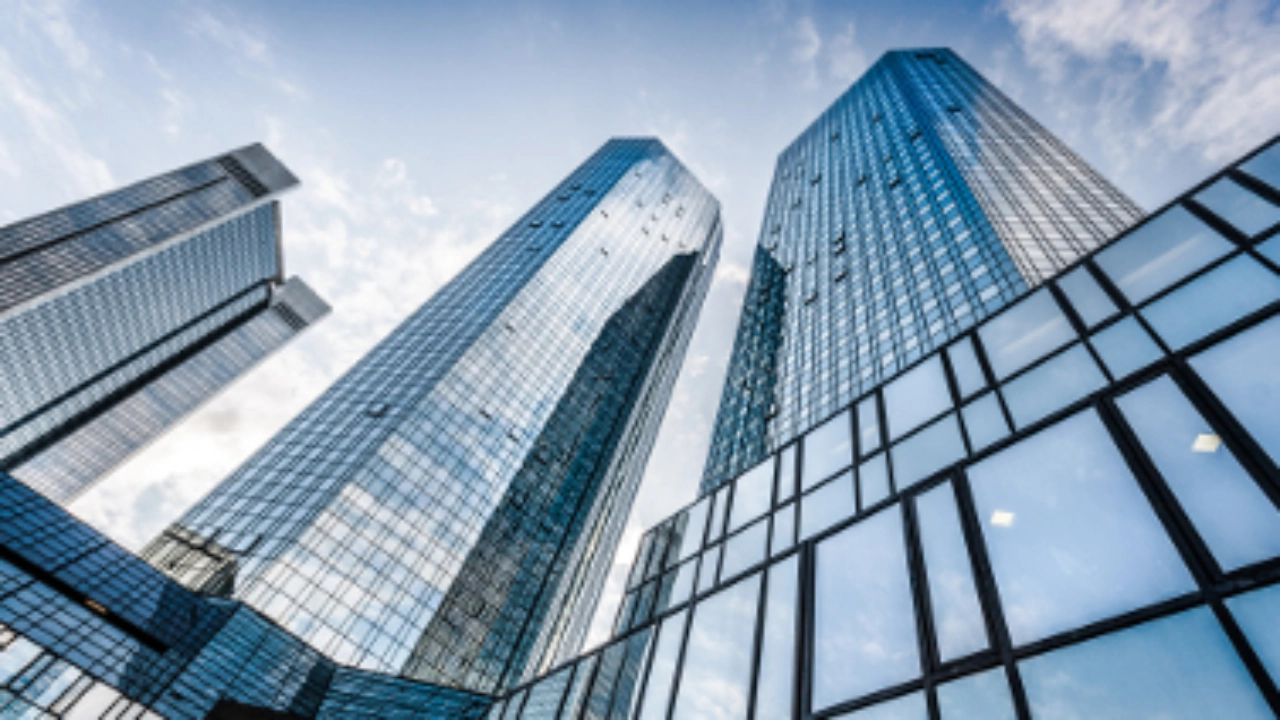 Ein Hochhaus in Frankfurt am Main.