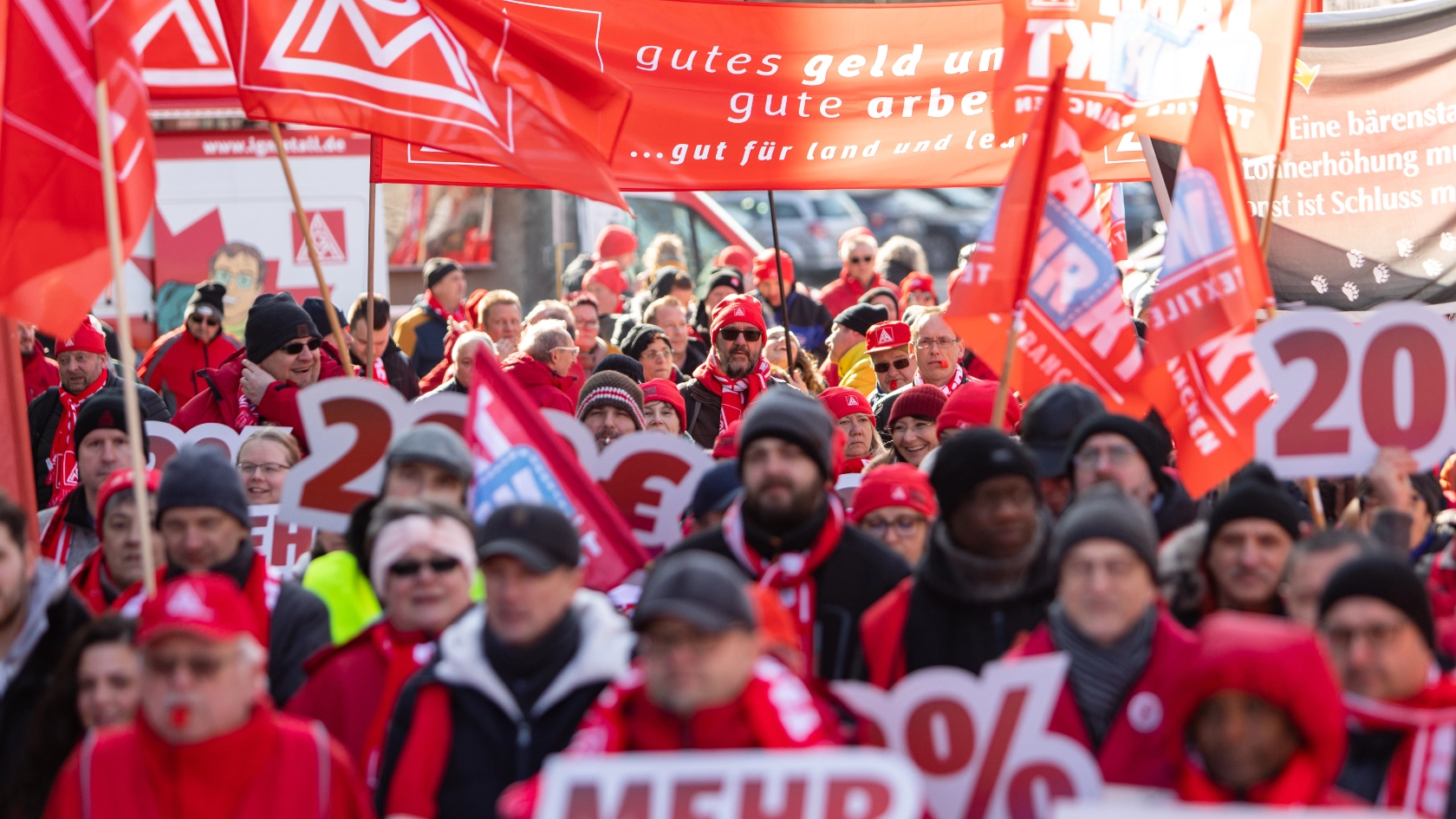 Tarifrunde Textil- und Bekleidungsindustrie: Kundgebung und Demonstration zur 2. Verhandlung in Ingolstadt