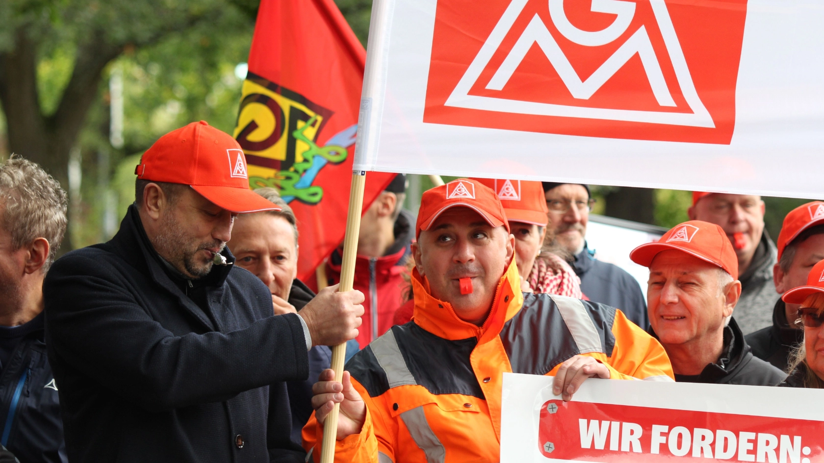Demo in Nürnberg vor der ersten Verhandlung in der Schreib- und Zeichengeräteindustrie