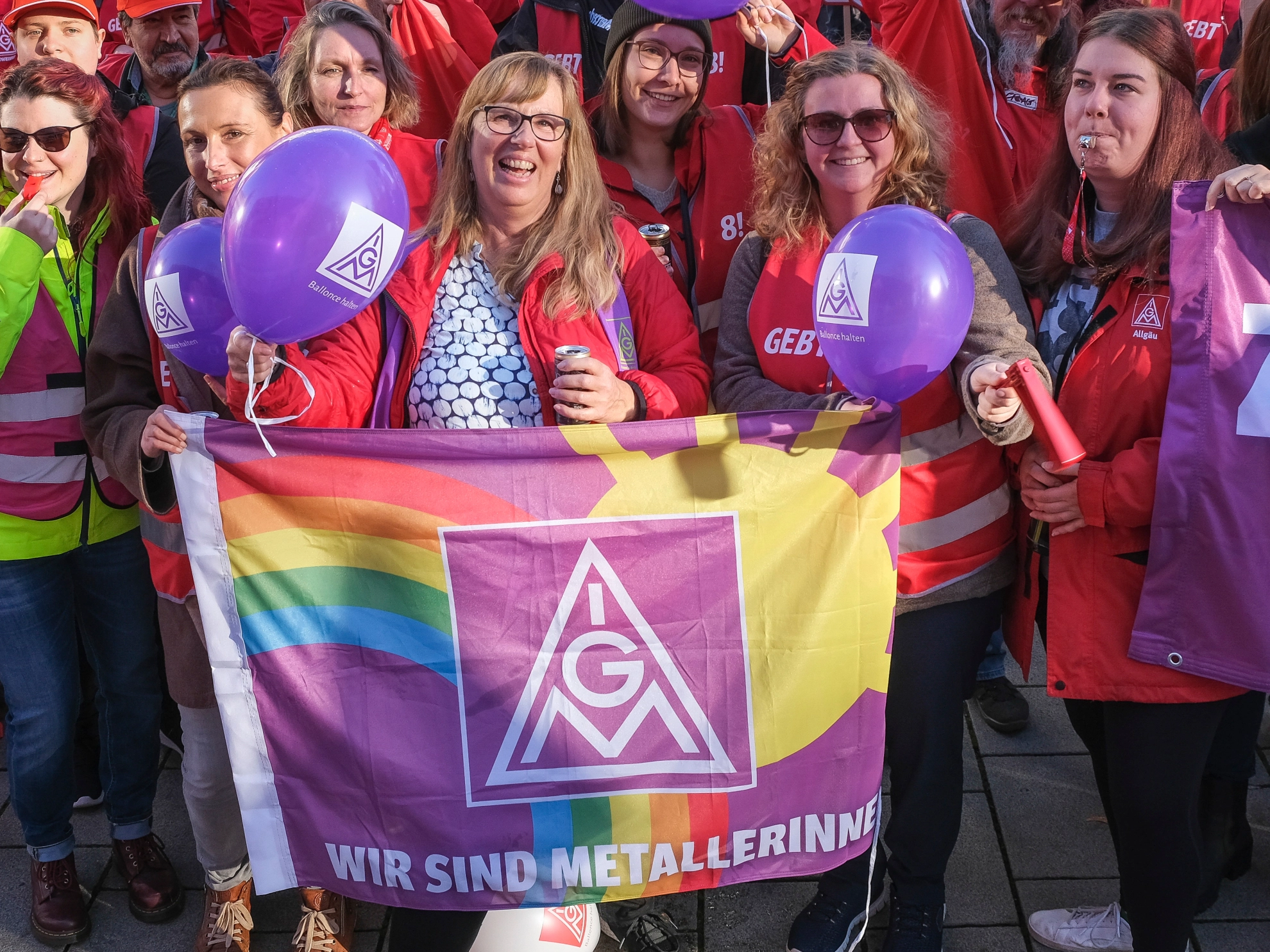 Demo und Kundgebung 3. M+E-Tarifverhandlung in Augsburg