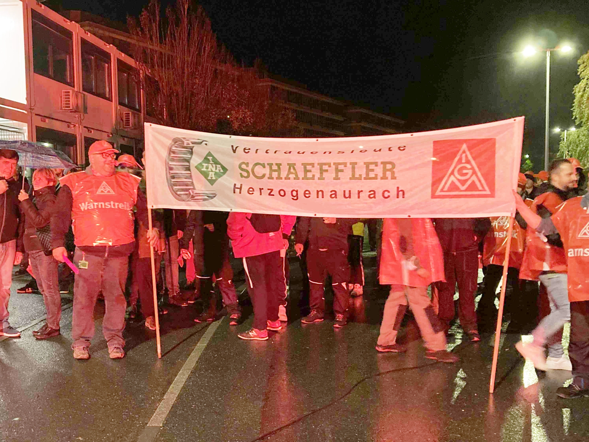Warnstreik Schaeffler Herzogenaurach Tarifrunde M+E 2022