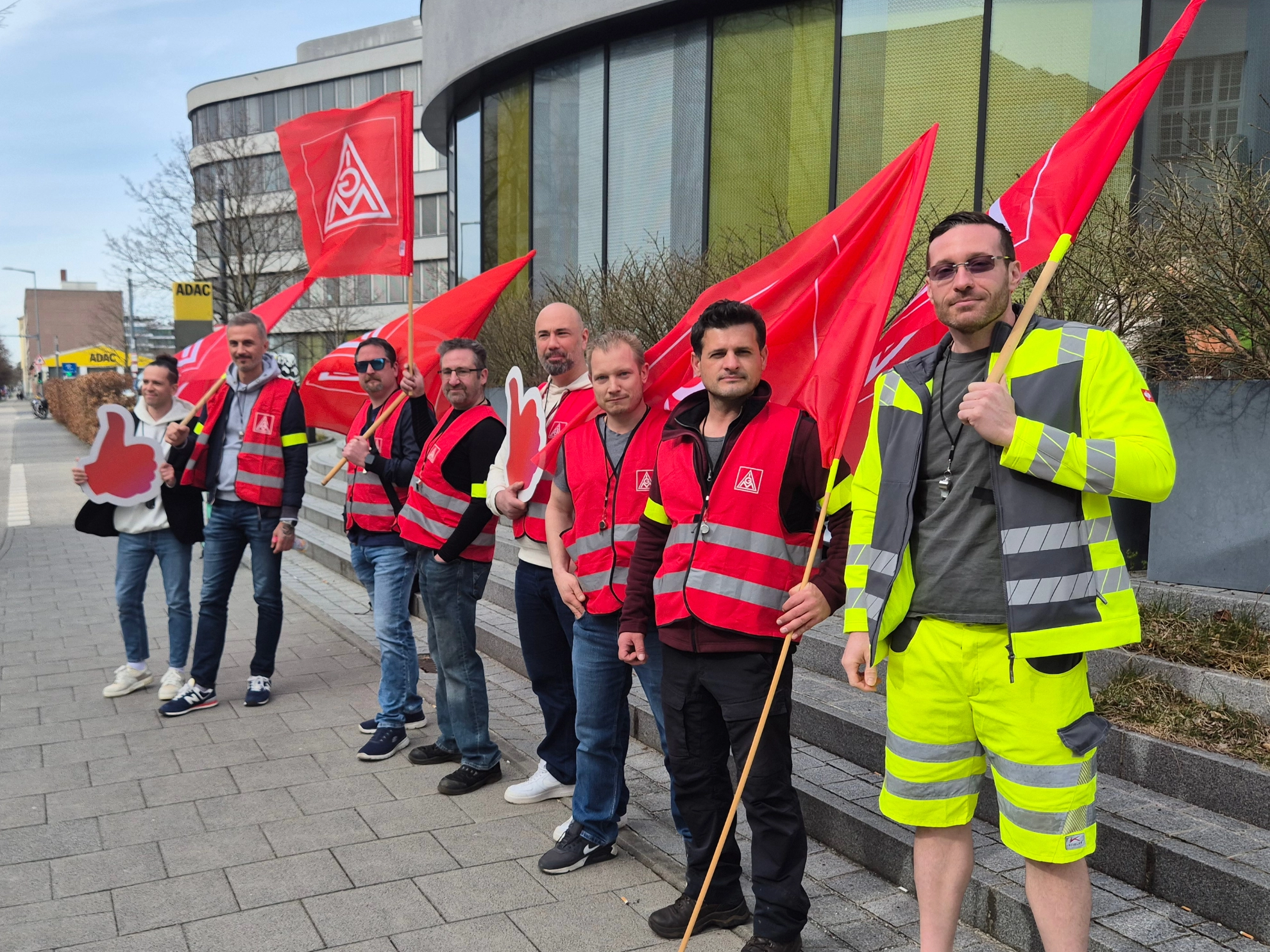 Zweiter Warnstreik der ADAC-Pannenhelfer in München