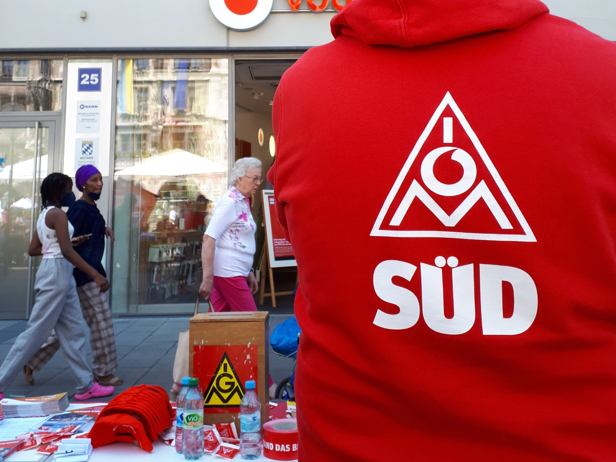 Pullover IGM Vodafone