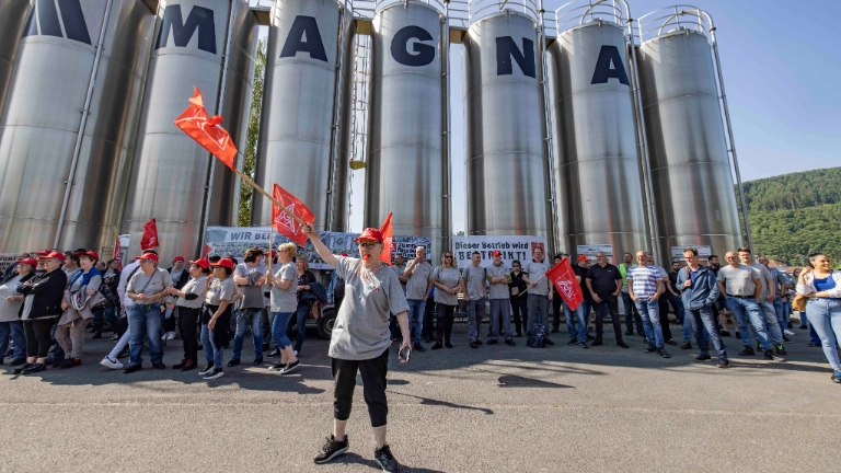 Warnstreik bei Magna Mirrors in Dorfprozelten
