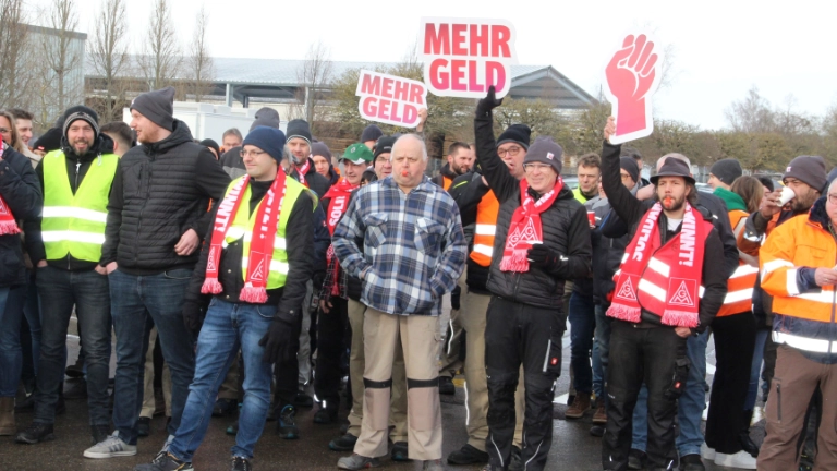 Warnstreik in der Holz- und Kunststoffindustrie: Jeld-Wen, Oettingen