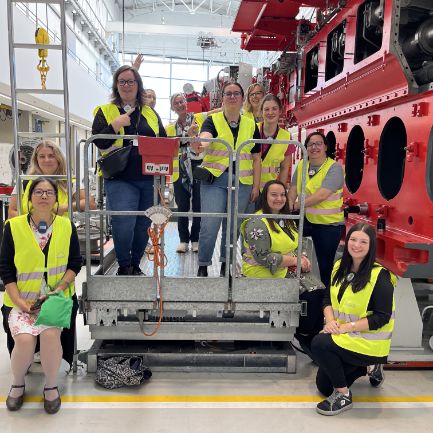 Bezirksfrauenausschuss Bayern bei einer Werksführung bei MAN SE in Augsburg